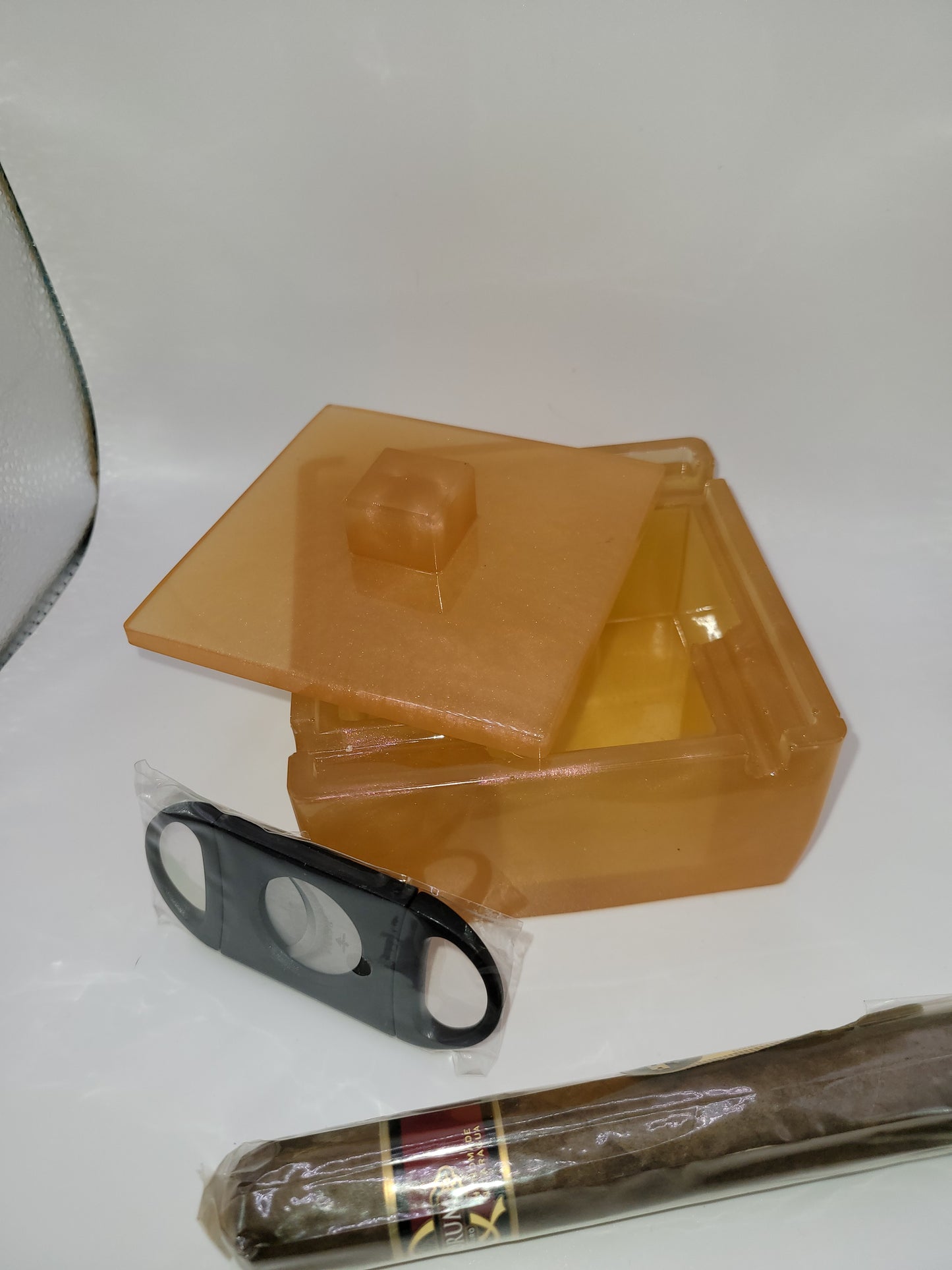 Large ashtray with lid