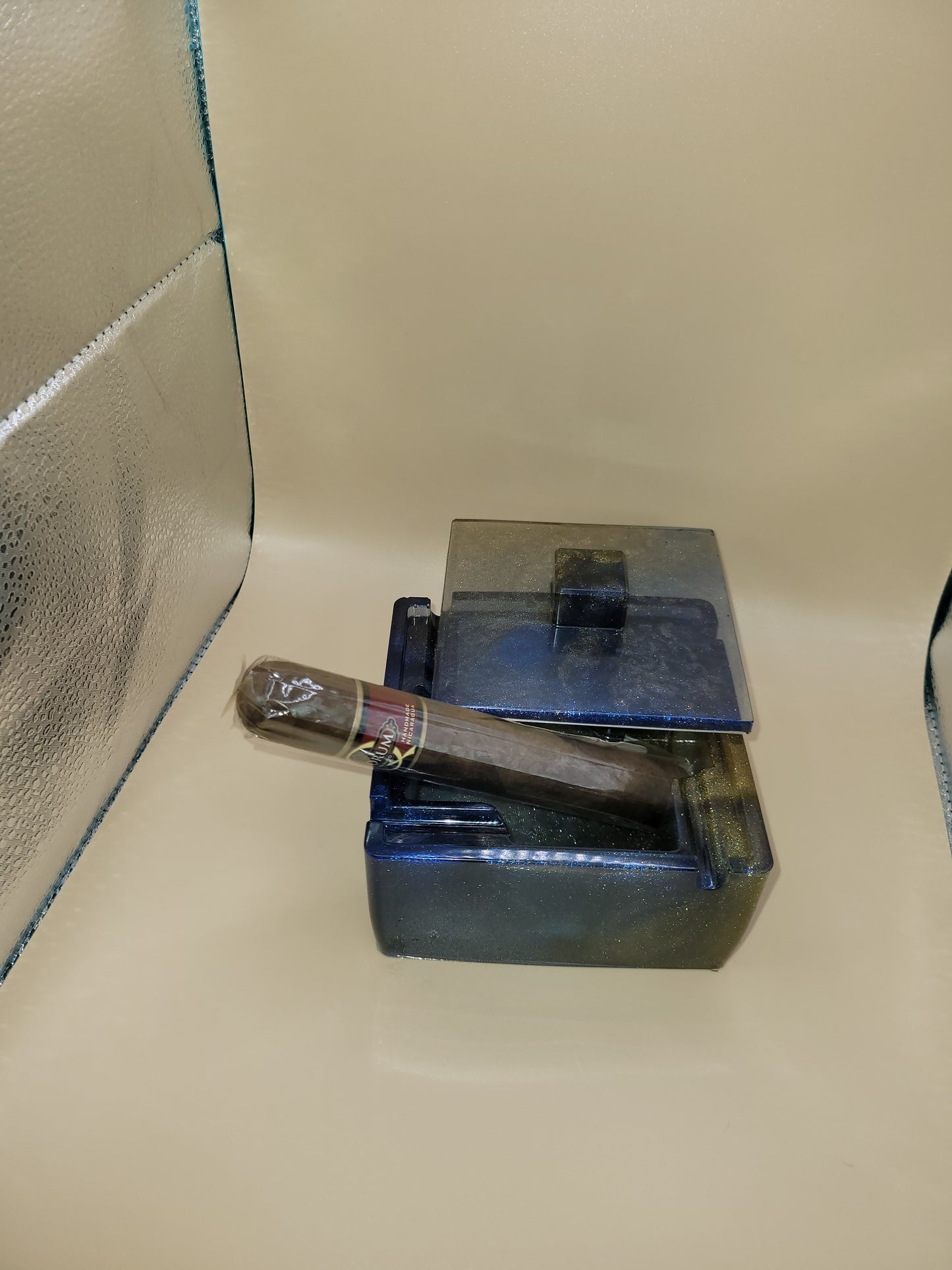 Large ashtray with lid