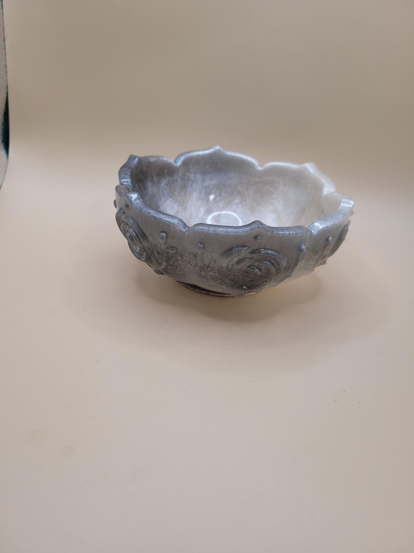 Decorative Trinket Bowls / fancy bowl /concrete bowl / pet bowls /decorative bowls for centerpiece