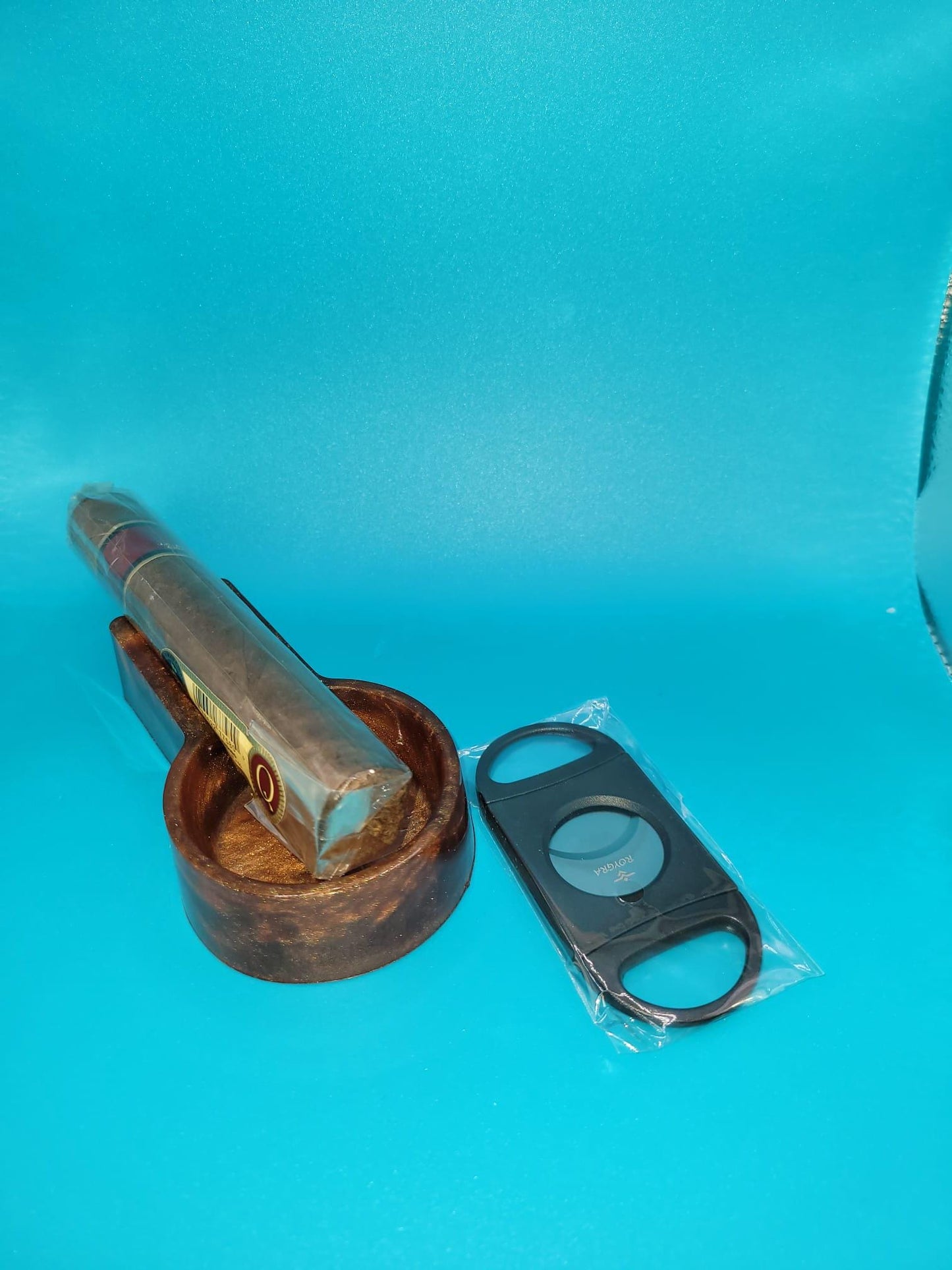 Handmade Small Cigar Holder - Artisan Epoxy Resin Smoking Accessory