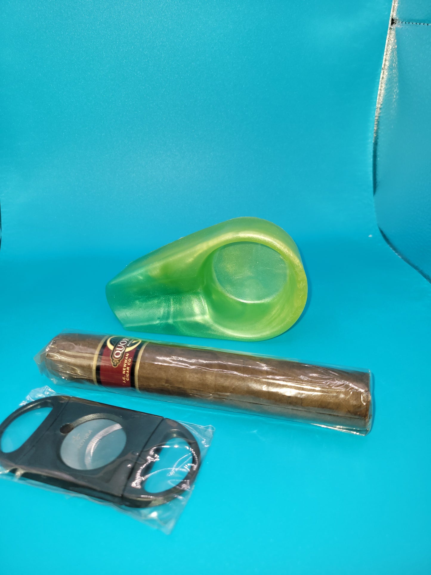 Handmade Small Cigar Holder - Artisan Epoxy Resin Smoking Accessory