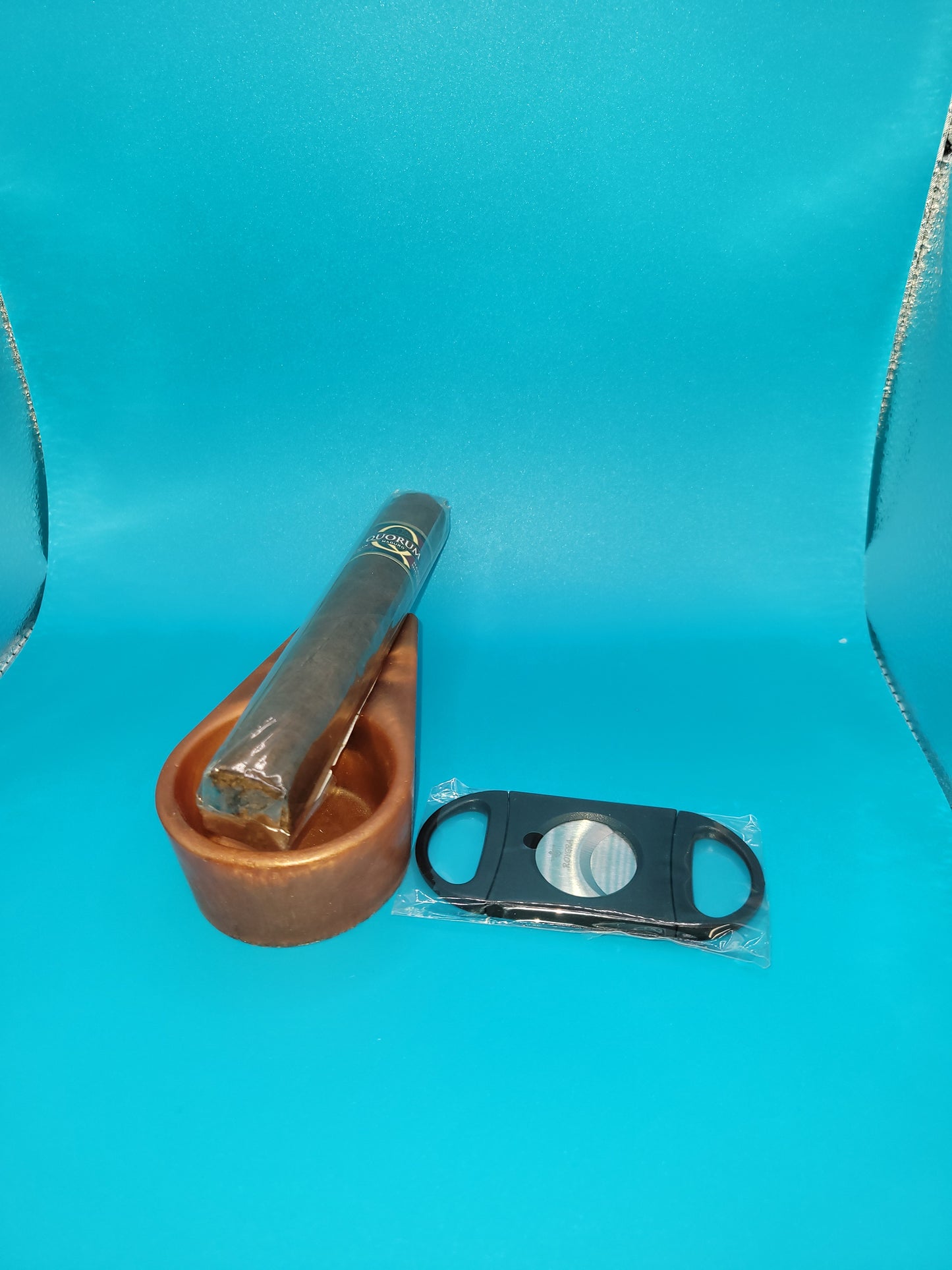 Handmade Small Cigar Holder - Artisan Epoxy Resin Smoking Accessory