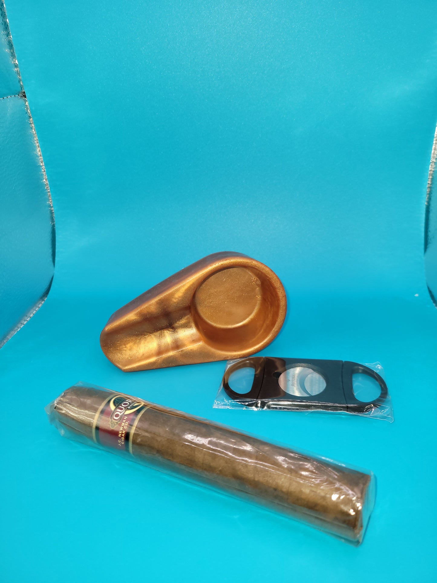 Handmade Small Cigar Holder - Artisan Epoxy Resin Smoking Accessory