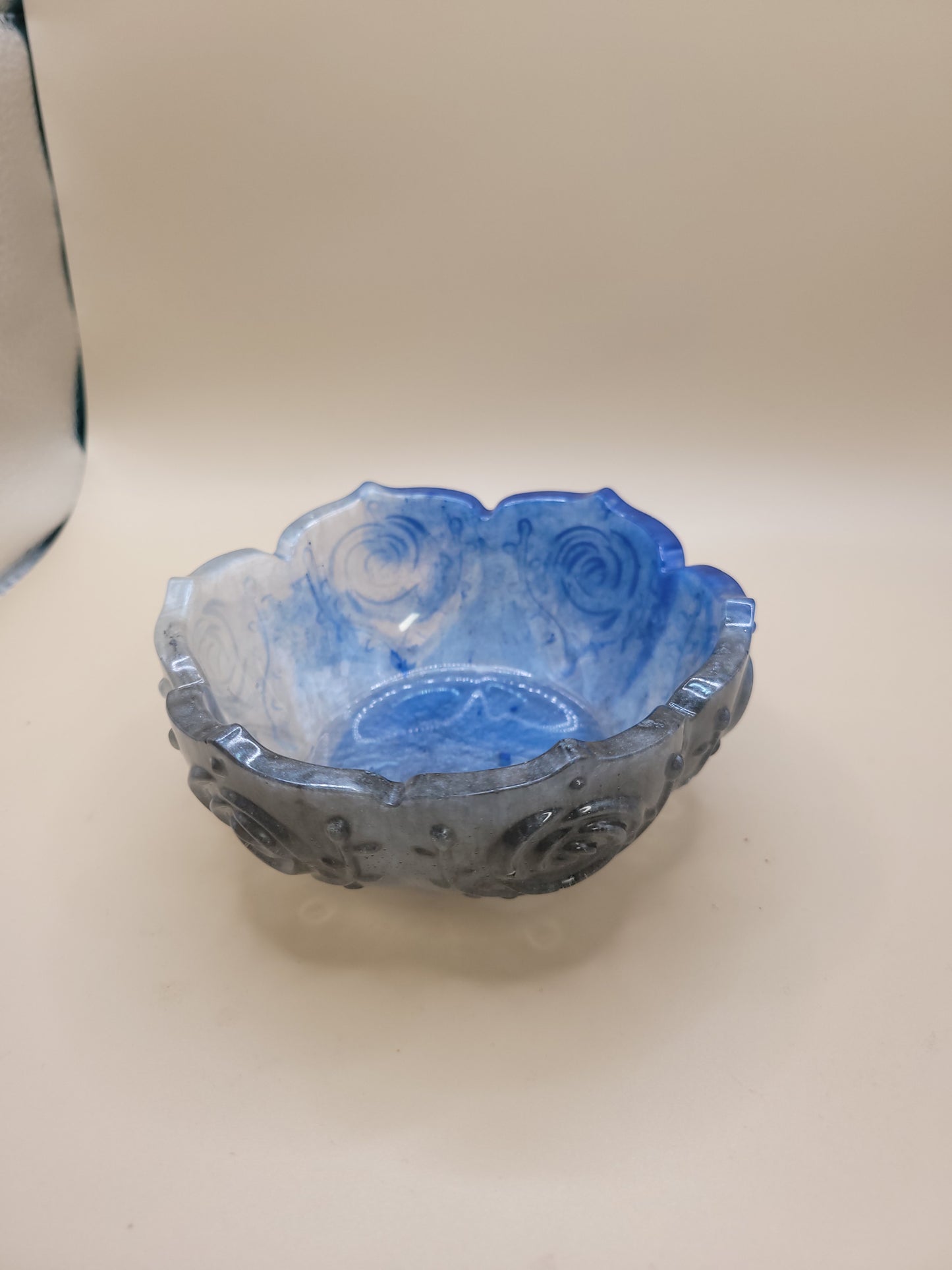 Uniquely design hand crafted trinket bowls