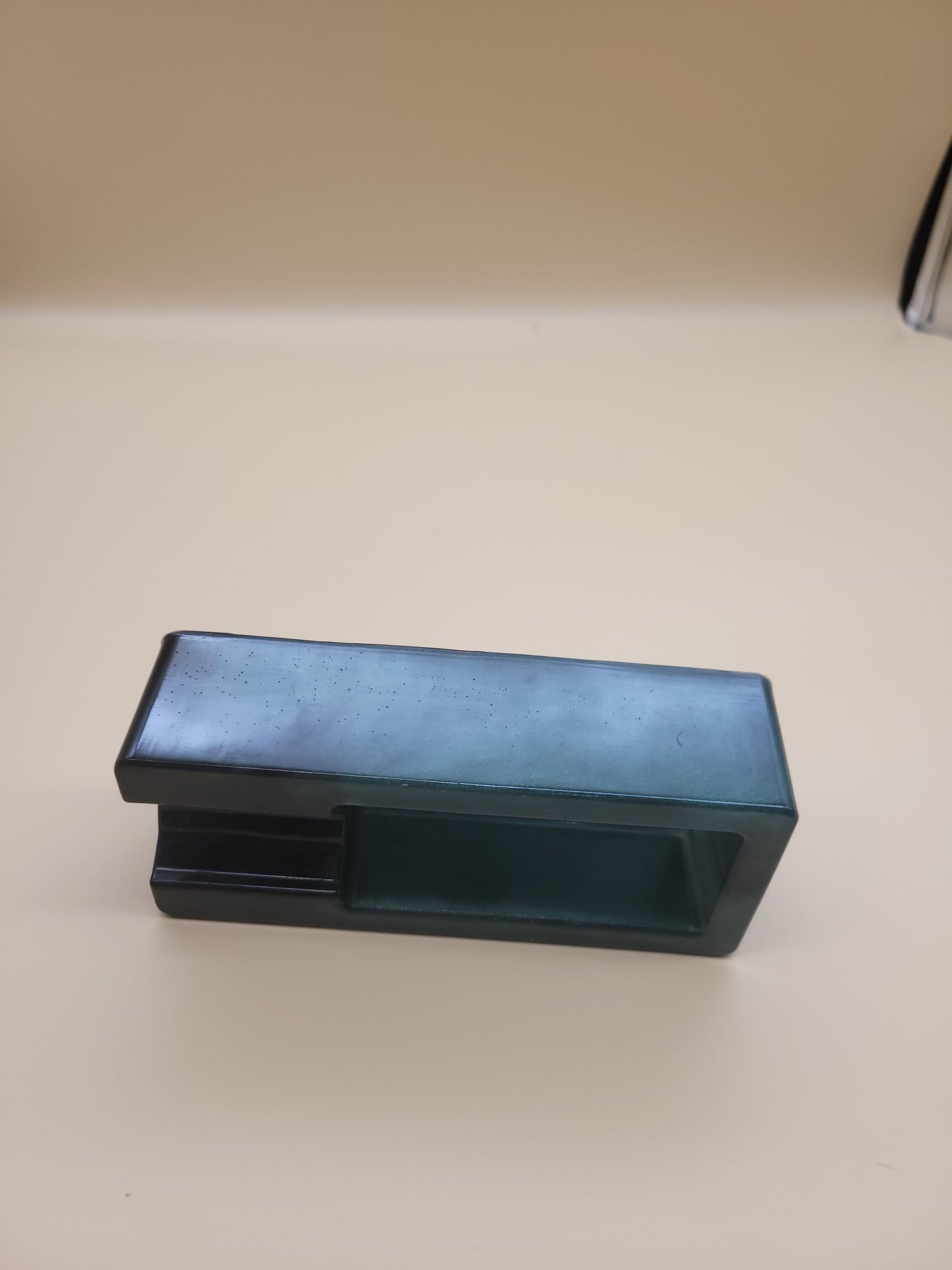 Premium Resin Cigar Holder - Elegant Smoking Accessory