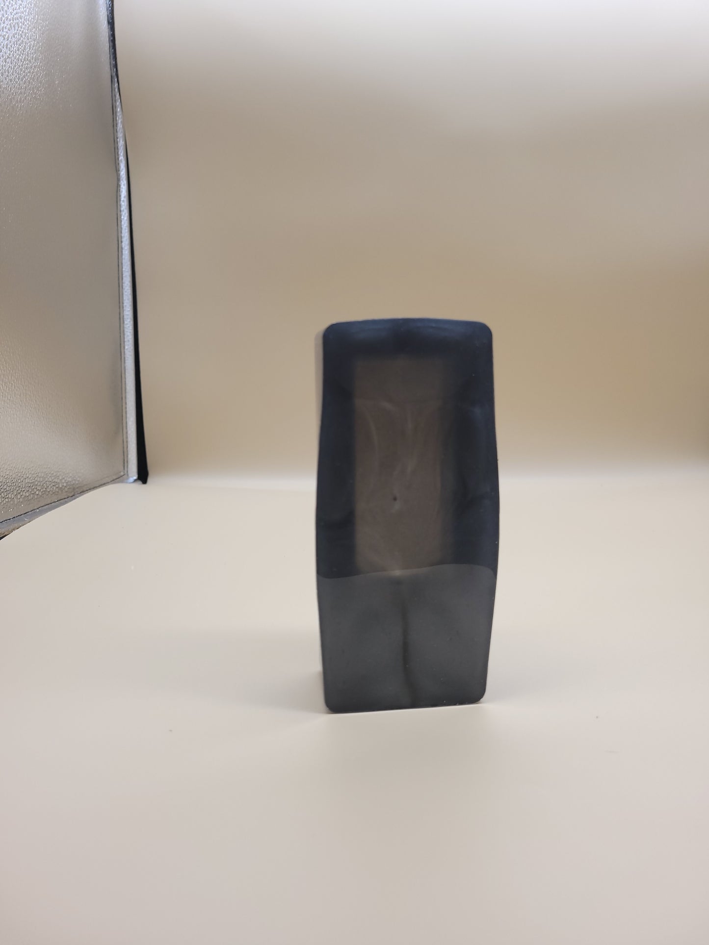 Premium Resin Cigar Holder - Elegant Smoking Accessory