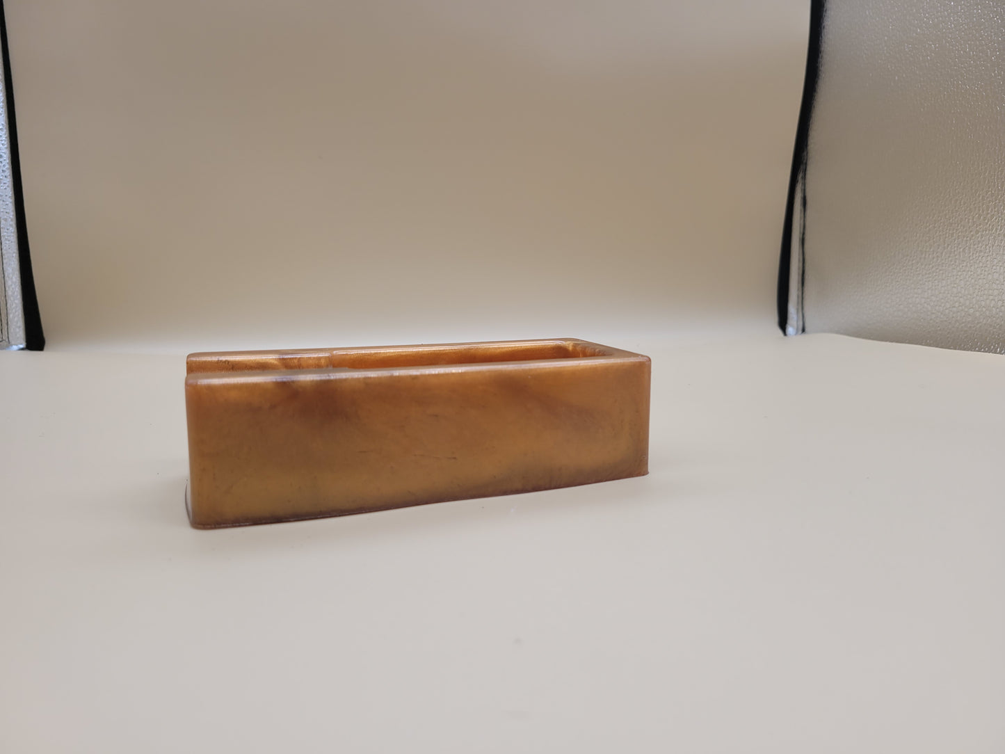 Premium Resin Cigar Holder - Elegant Smoking Accessory