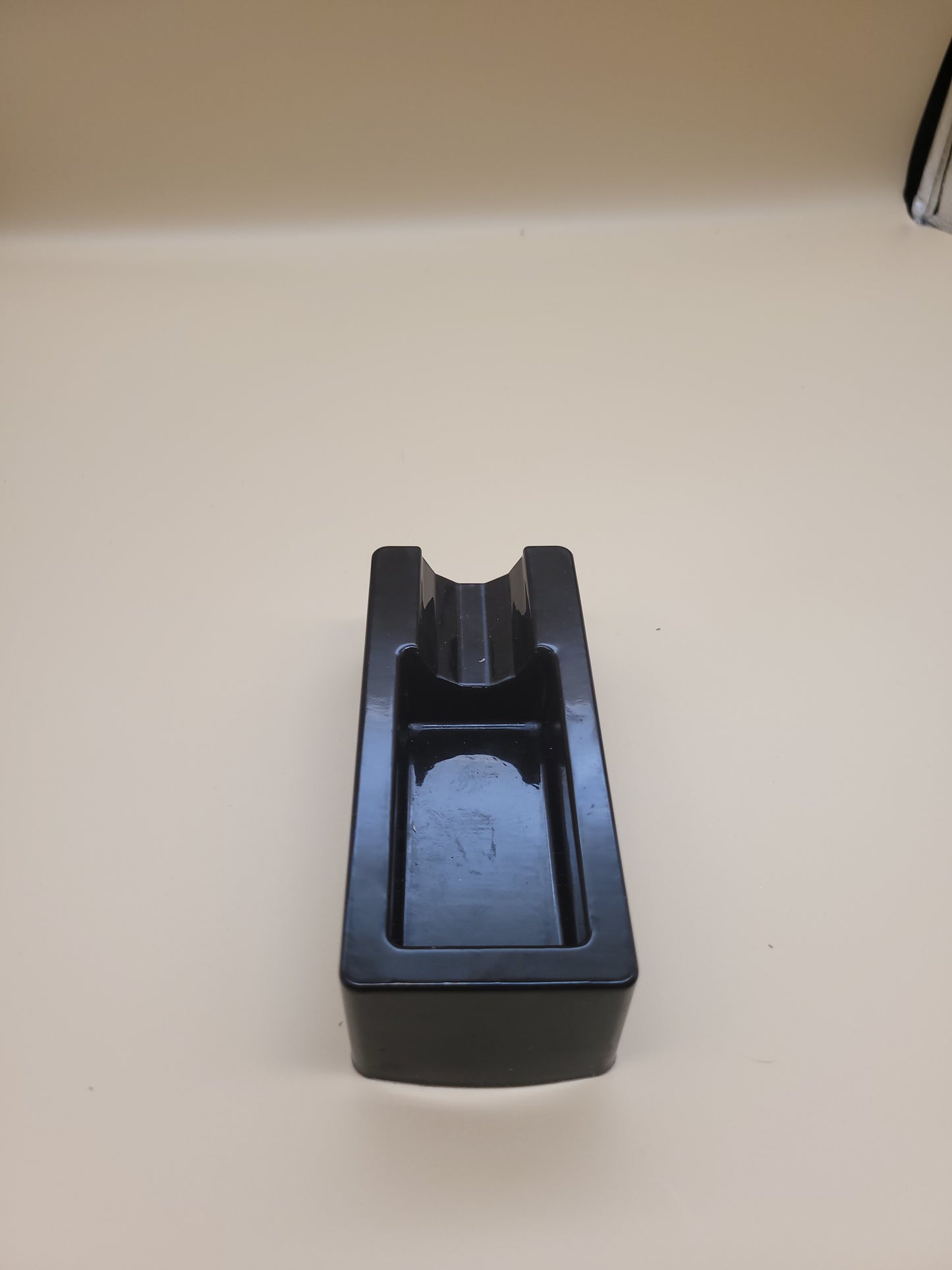 Premium Resin Cigar Holder - Elegant Smoking Accessory