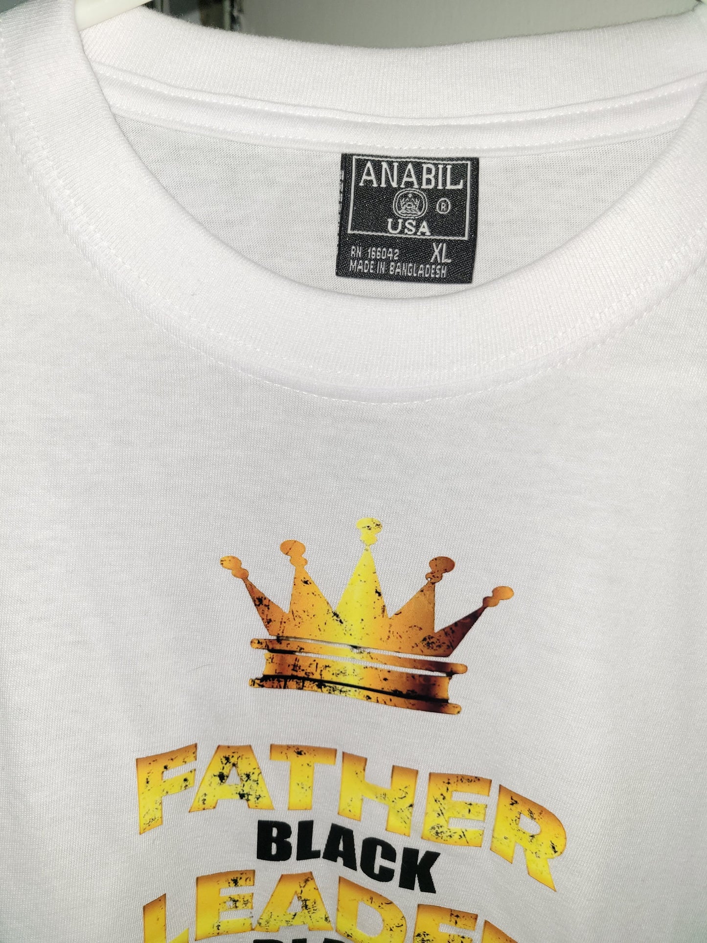 Black Father, Black Leader - Empowering African American T-Shirt XL