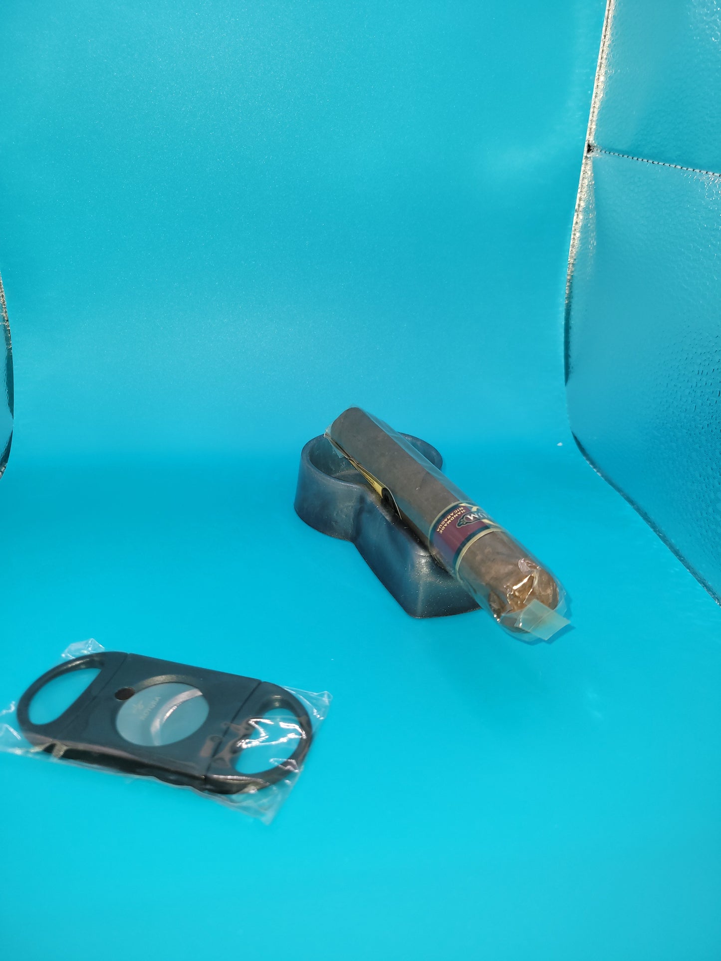 Handmade Small Cigar Holder - Artisan Epoxy Resin Smoking Accessory