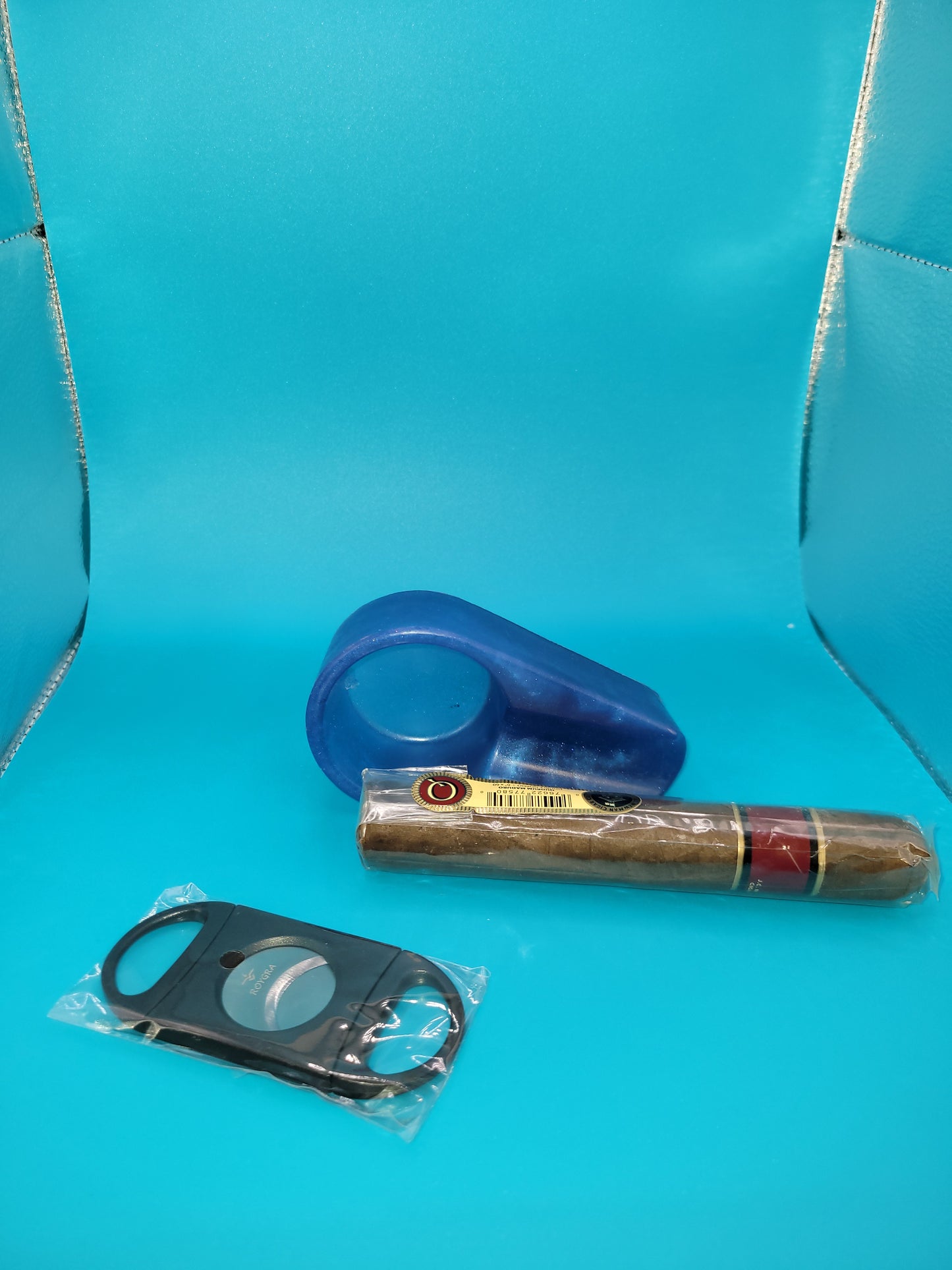 Handmade Small Cigar Holder - Artisan Epoxy Resin Smoking Accessory