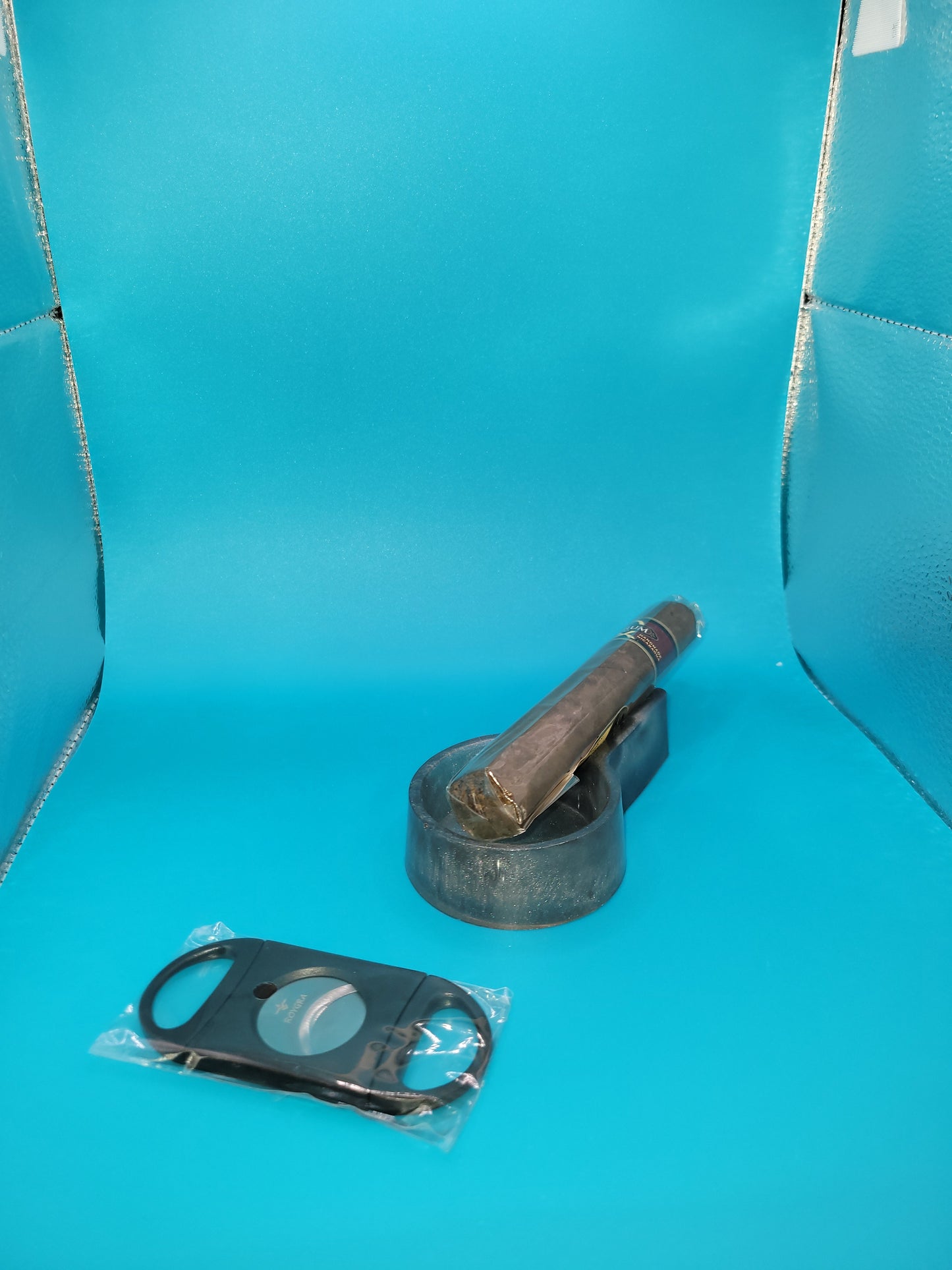 Handmade Small Cigar Holder - Artisan Epoxy Resin Smoking Accessory