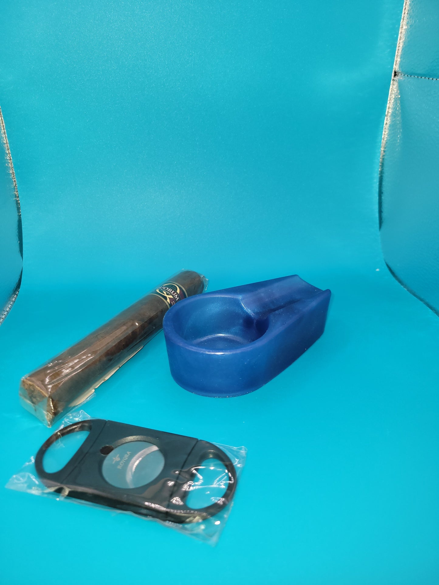 Handmade Small Cigar Holder - Artisan Epoxy Resin Smoking Accessory